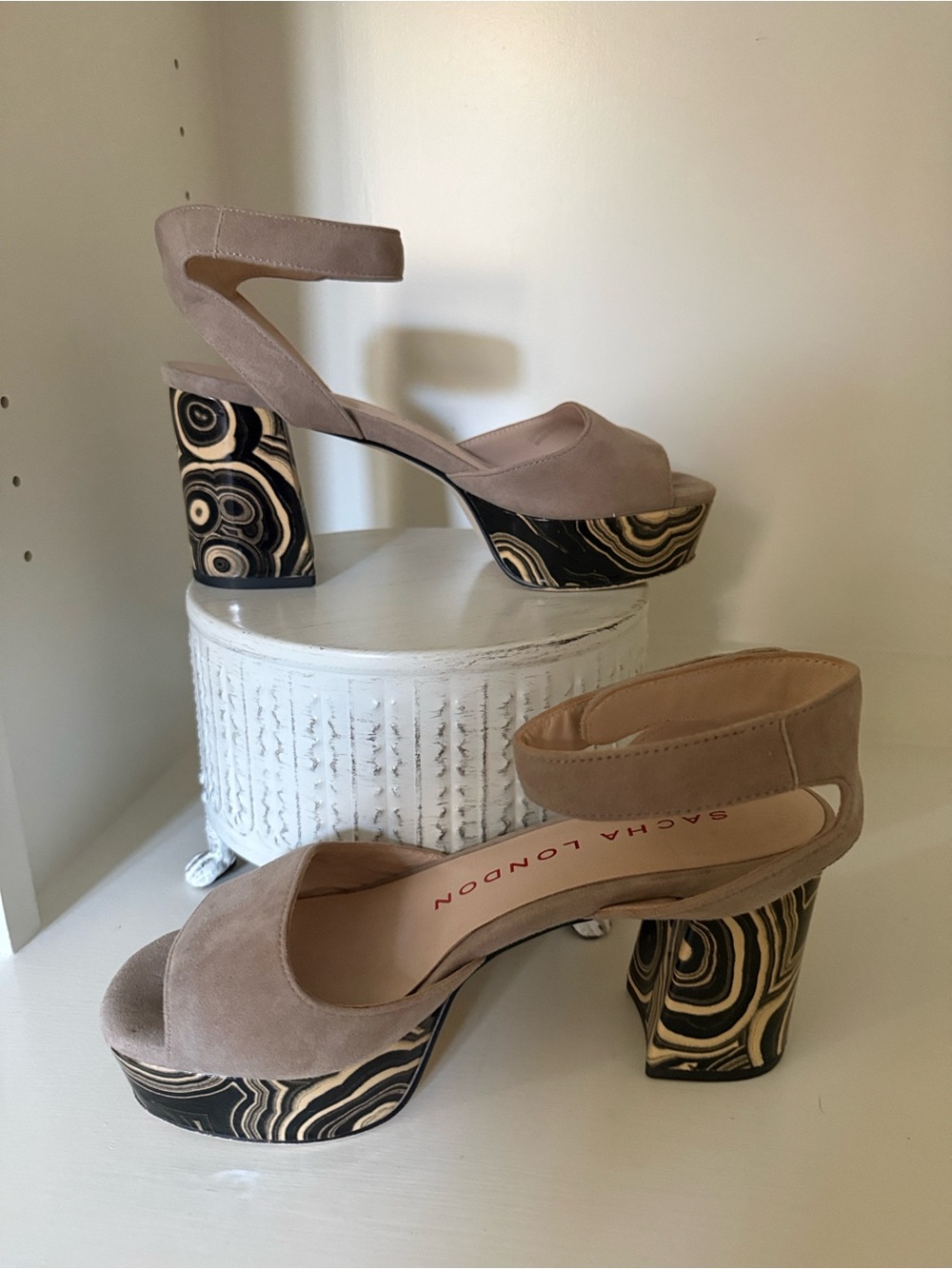 Sacha London PAOLA Taupe Suede Geode Platform Sandals Heels / EUC/ Size 7 $55
